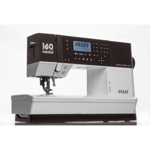 pfaff-640-angle-08